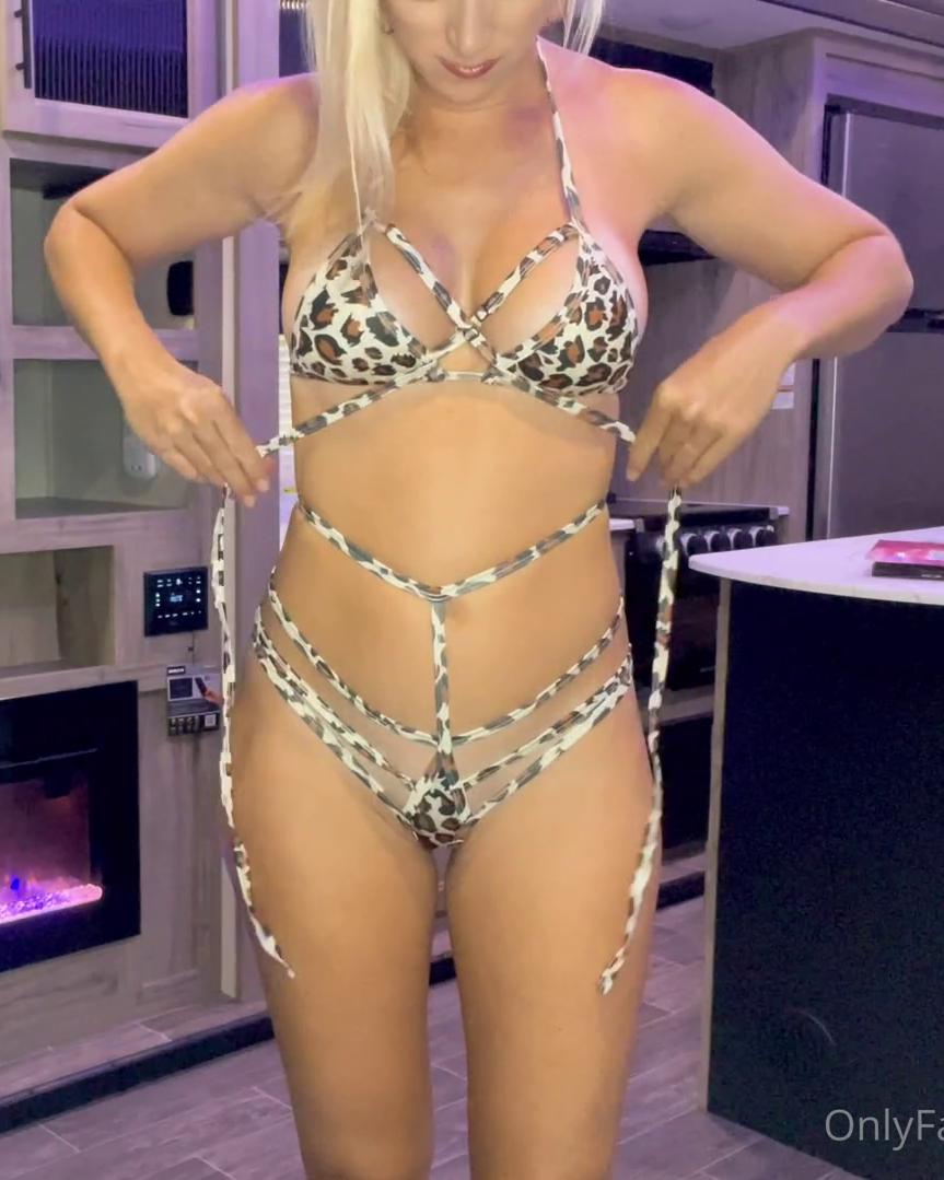 Vicky Stark Sexy Bikini Probar En Onlyfans Vídeo Leaked