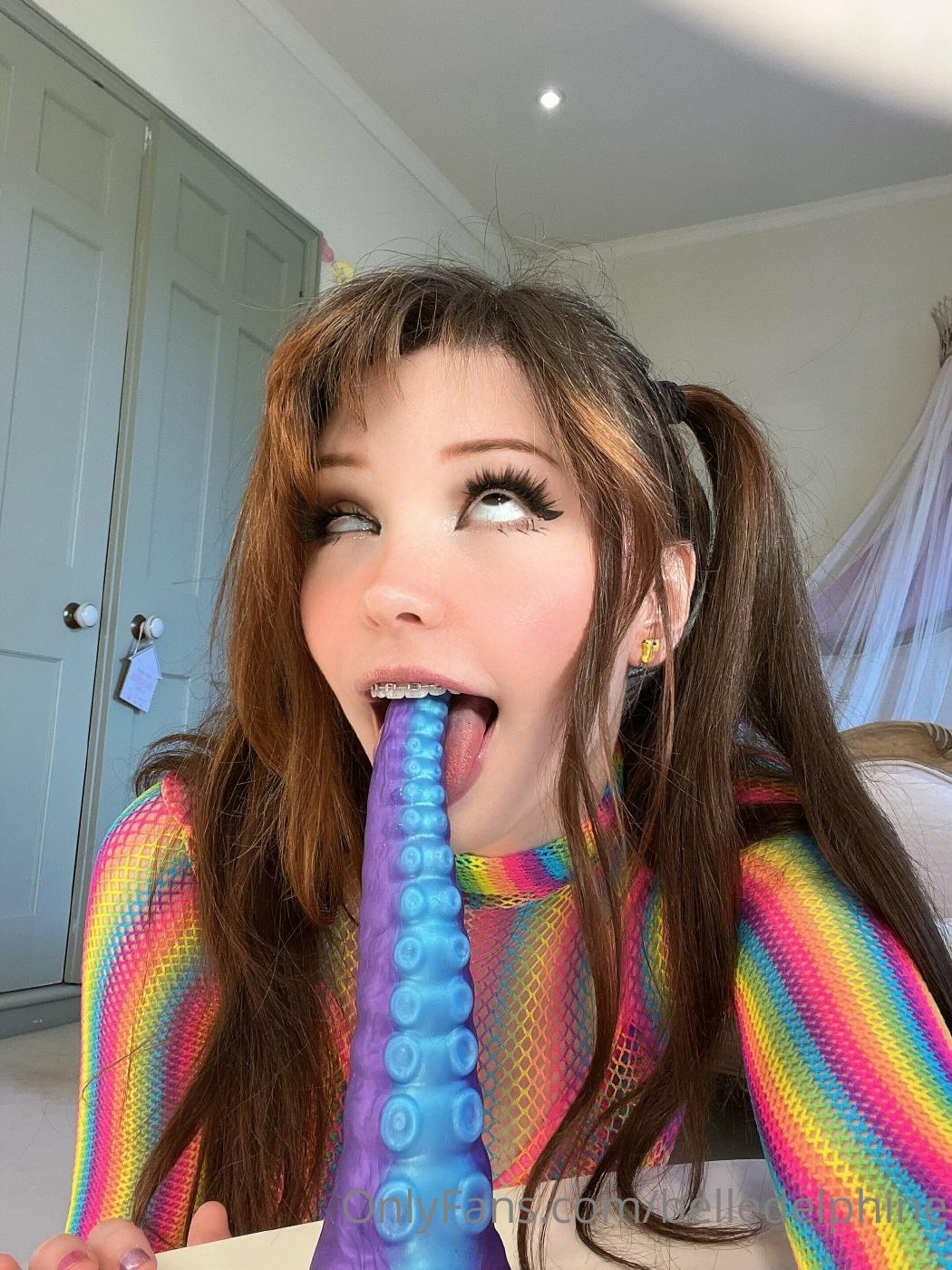 Belle Delphine Tentáculo Consolador Mamada Onlyfans Conjunto Leaked