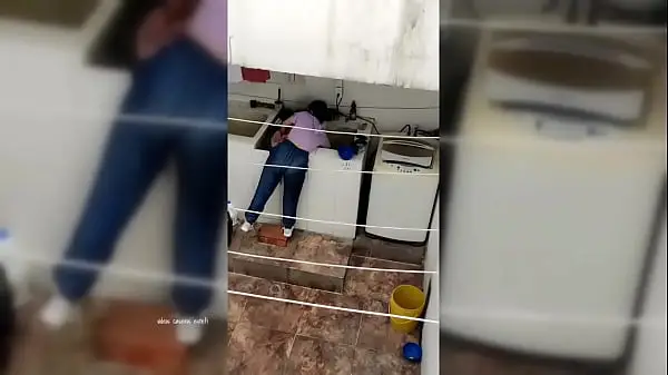 Mi Amigo Me Dejo Solo Con Su Esposa ! Y La Comencé A Fastidiar Hasta Que La Convencí De Grabar Un Video Sin Que Nadie Sepa !