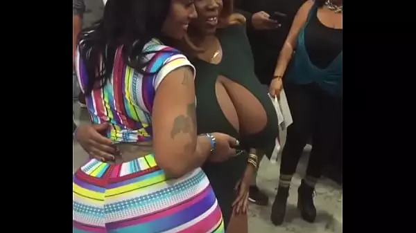 Big Boobs Candid