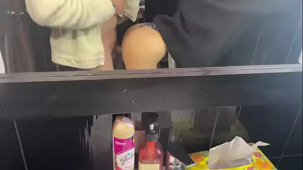 Puta Tuvo Sexo En El Baño Del Club