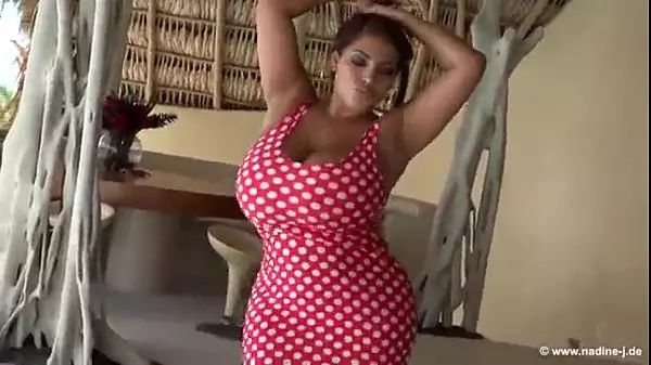 Dominicana Bailando Con Sus Tetas