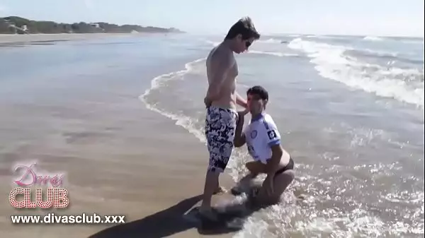 Fornicando Salvajemente En La Playa