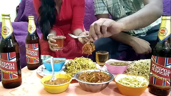 La Señora Hizo Comida Especial Para El Sahib Y Mientras Comía, Besó El Coño. Hindi Con Voz Sexy. Bombay Ashu