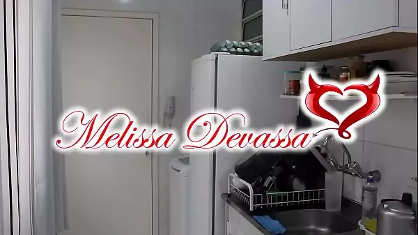 Llamé Al Técnico De Televisión Por Cable Y No Pude Resistir, Terminé Teniendo Sexo Con Él Antes De Que Llegara Mi Esposo. Melissa Devassa Y Hugo Belfort