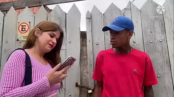 Patricinha Entró En La Favela Y Fue Golpeada Por Una Verga