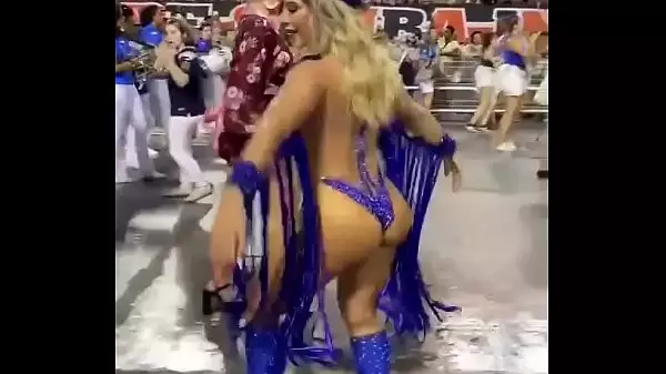 Ana Paula Minerato Caliente En Carnaval