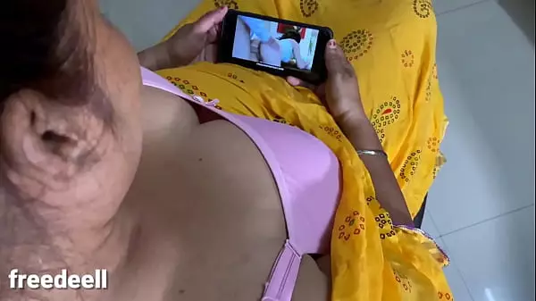 Hermana India Viendo Una Película Azul Y Lista Para Tener Sexo Con Su Hermano