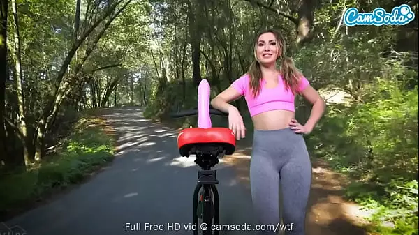 La Sexy Paige Owens Tiene Su Primer Paseo En Bicicleta Con Consolador Anal