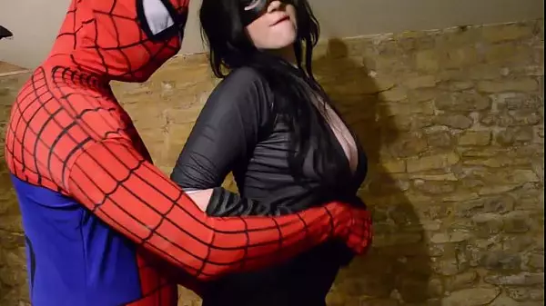 La Tetona Cosplay Catwoman Se Lleva La Telaraña De Spiderman