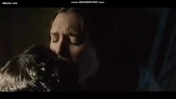 Video Porno De Elizabeth Olsen