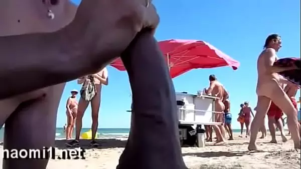 Chupar Una Gran Polla En Una Playa Pública