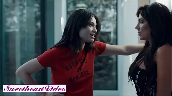 Dos Chicas Sexy Jaclyn Taylor, Liv Wild Tienen Una Aventura Lésbica - Sweet Heart Video
