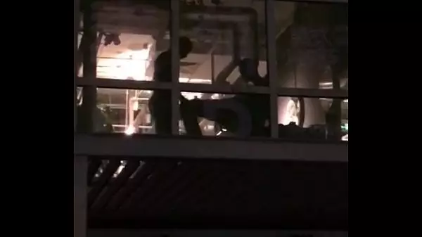 Dos Mujeres Teniendo Sexo Con Un Hombre
