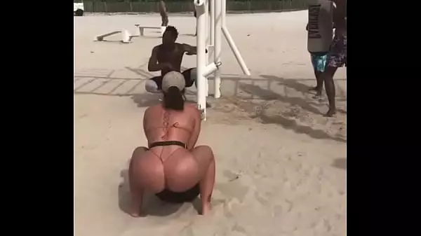 Chicas Quitandose La Tanga