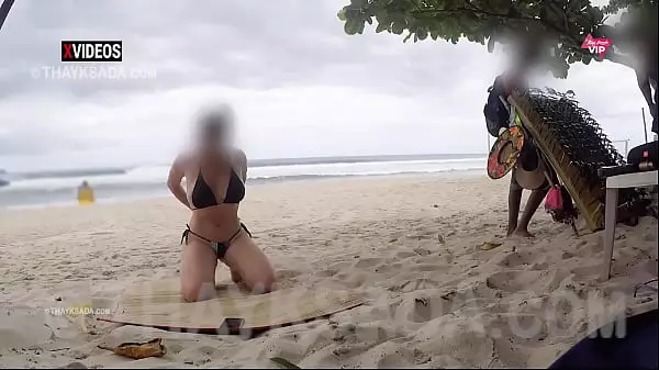Jovencitas Desnudas En La Playa