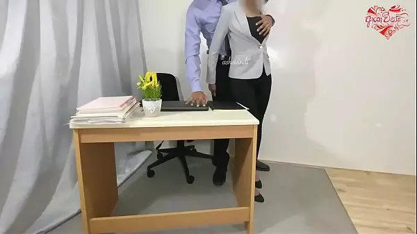 Enorme Squirt Y Follada Anal Para Proteger Mi Trabajo En La Oficina. Avance. Ashavindi