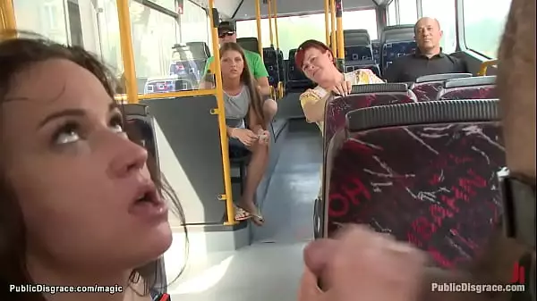 Morena Amordazada Follada En Autobús Público