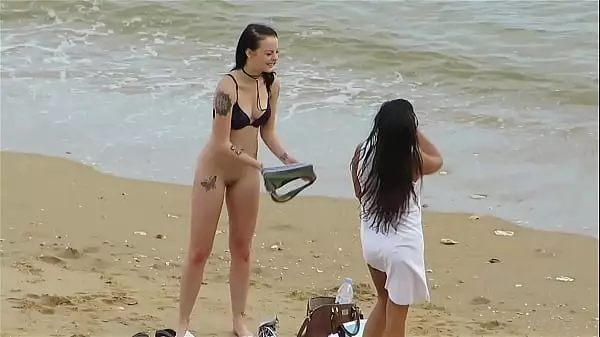 En La Playa Desnuda