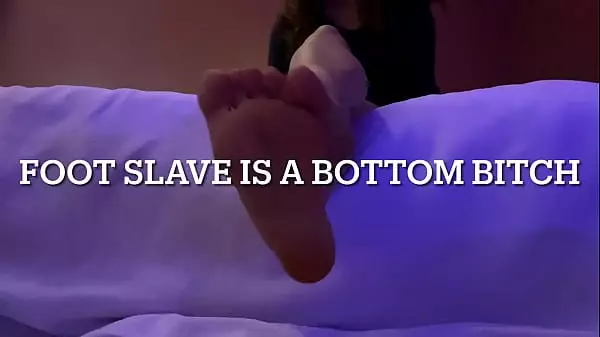 Foot Slave Es Una Perra Pasiva