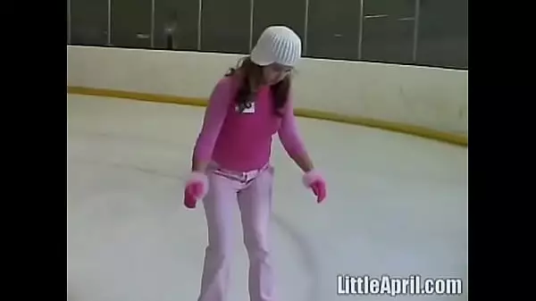 Little April Y Su Actuación En Solitario En El Ring De Patinaje