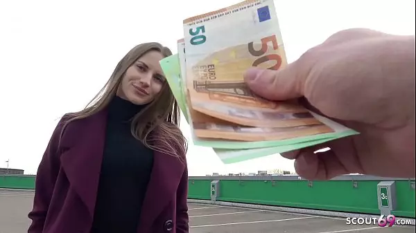 Scout Alemán - Chica Turista Delgada Stella Se Folla Por Dinero En La Calle Recogida Modelo De Trabajo
