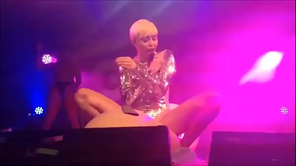 Miley Cyrus Leaked Blowjob