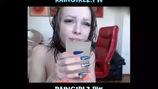 Raingirlz Modelo Emmabraun Es Un Squirter Y Un Bebedor De Semen