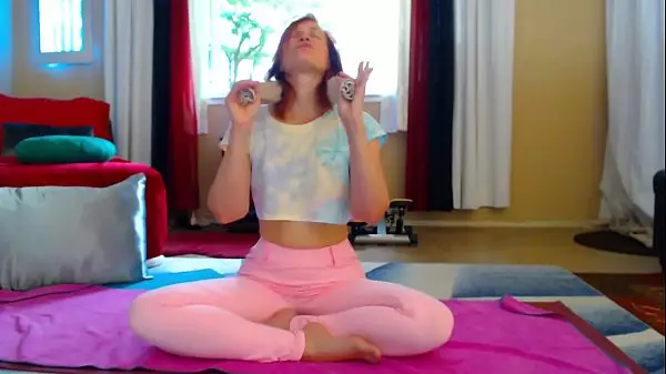 Rango De Movimiento Con El Flujo De Yoga Para Principiantes Aurora Willows 1