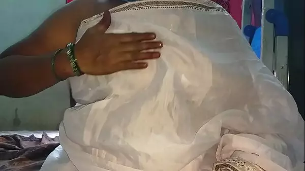 Sur De La India Desi Mallu Sexy Vanitha Sin Blusa Mostrar Grandes Tetas Y Afeitado Coño