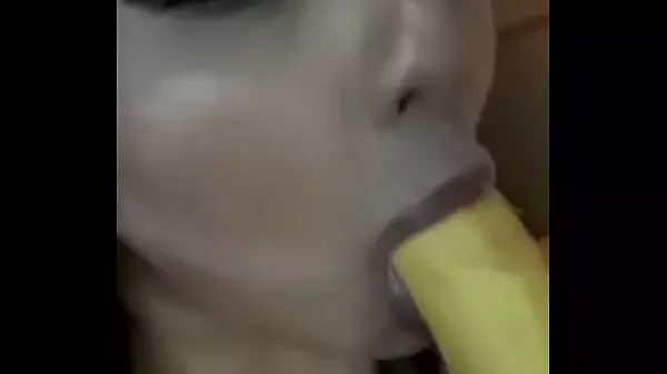 Bbw Latina Da Sensual Banana Mamada