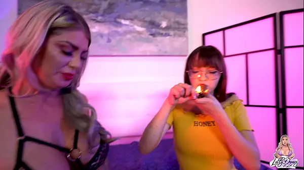 Big Tits Smoking