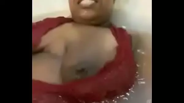 Ébano Milf Grandes Tetas Gran Culo Lengua Larga