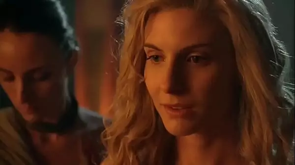 Lucy Lawless Y Viva Bianca - Spartacus Vengeance - S02E06 Latino