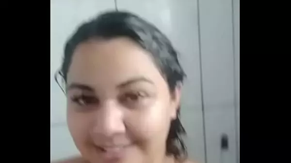 Mary Puta Esposa En El Baño Mostrando Sus Tetas A Todos Ustedes