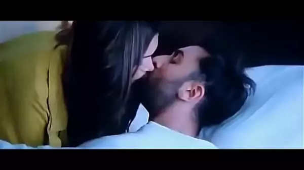 Bollywood Deepika Padukone Y Ranbir Kapoor Tamasha Película Besándose Video