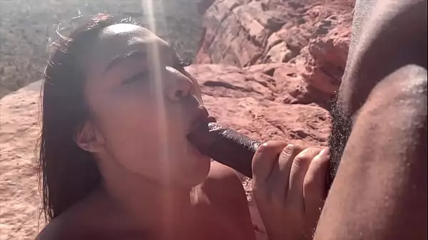 La Estrella Porno Jubilada Aoki Kalani Chupa Una Gran Polla Negra En Mountian