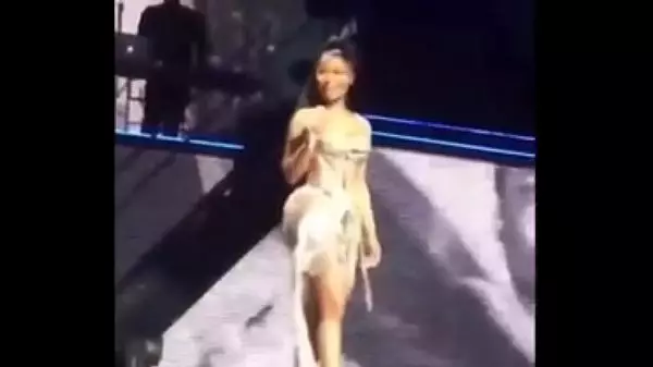 Nicki Minaj Sexy Anaconda
