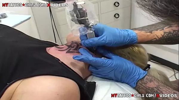Tatuaje De Garganta Alira Astro