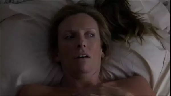 Toni Collette Desnuda