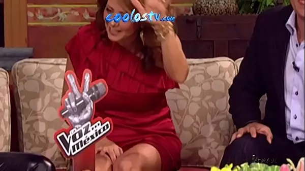 Andrea Legarreta Cogiendo