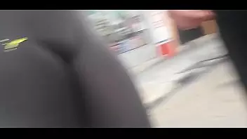 Mujeres Con Ropa Ajustada