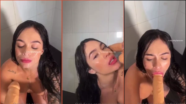 Andrea Alvarez Excitada Y Sensual Con Juguete Sexual