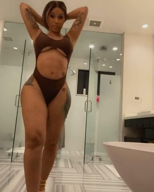 Cardi B Sexy De Una Sola Pieza De Modelado De Vídeo Leaked