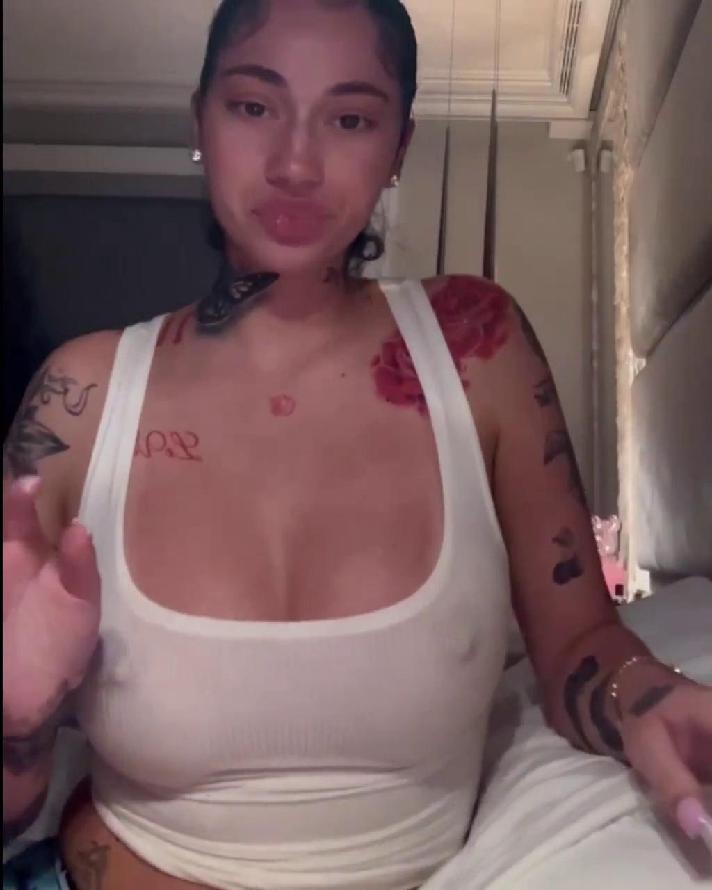 Bhad Bhabie Sexy Pezón Pokies Superior Snapchat Vídeo Leaked