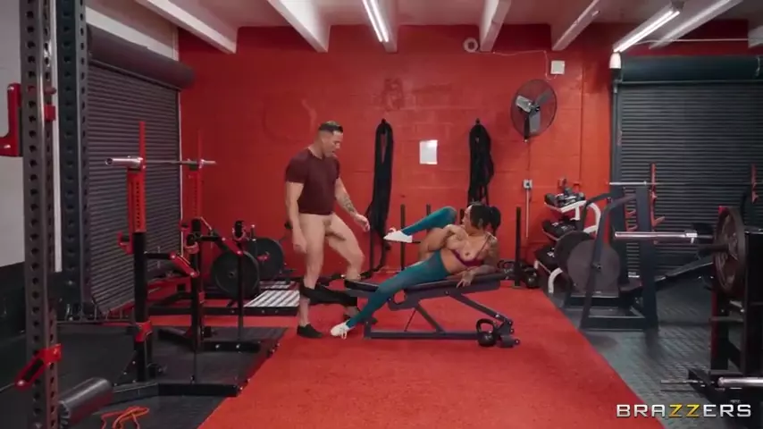 Brazzers: Kona Jade - Elimina El Sudor A Chorros