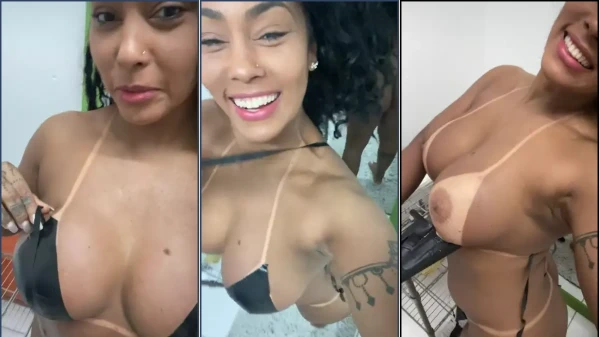 Rosiane Pinheiro Luciendo Su Bronce, Luciendo Su Cuerpo De Forma Atrevida Y Sensual