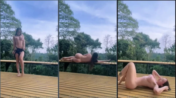 Babi Palomas Mostrando Su Espectacular Cuerpo Al Aire Libre Para Que Todos La Admiren