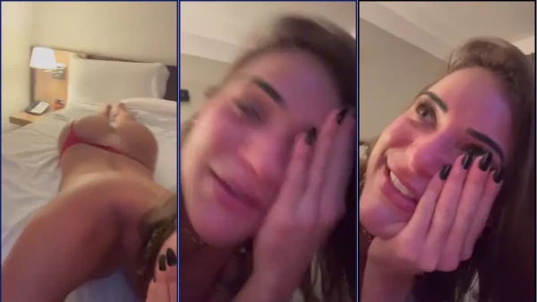 Cintia Colombino Desnuda Con El Culo Cubierto De Esperma Después Del Sexo