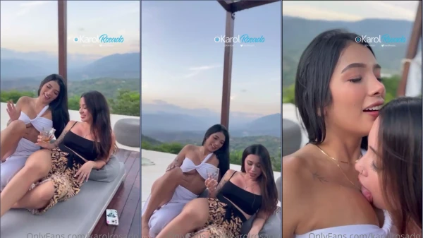 Karol Rosado Y Su Amiga Se Divierten Con Sexo Lésbico A Las Nueve Y Media En El Jardín